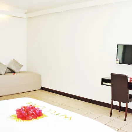 Hotel Oasis Nadi Exterior photo